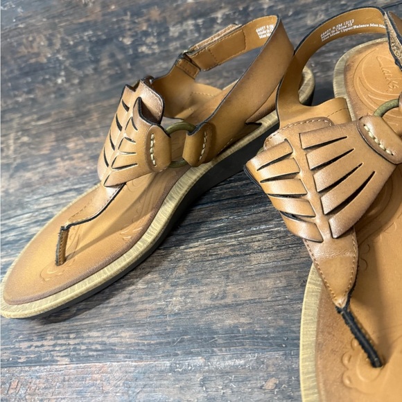 Clarks Brown Sandals with Rawhide Laces and Moccasin Stitching - Picture 2 of 5